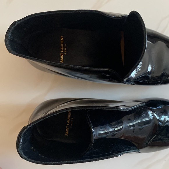 New SAINT LAURENT WOMEN'S 'JONAS' PATENT LEATHER ANKLE BOOTS BLACK. - Picture 4 of 9